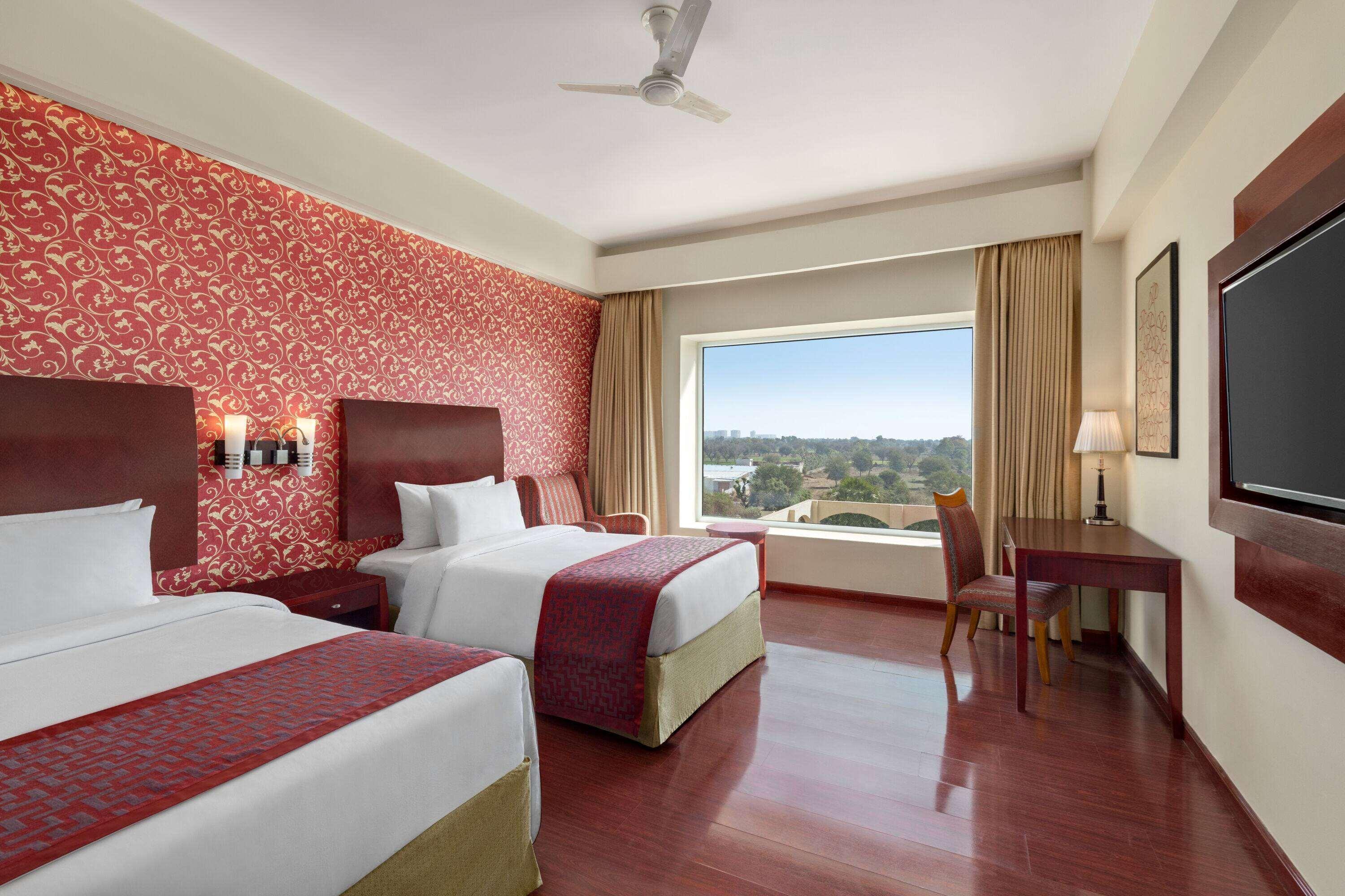 Hotel Ramada By Wyndham Jaipur Jaisinghpura Exterior foto