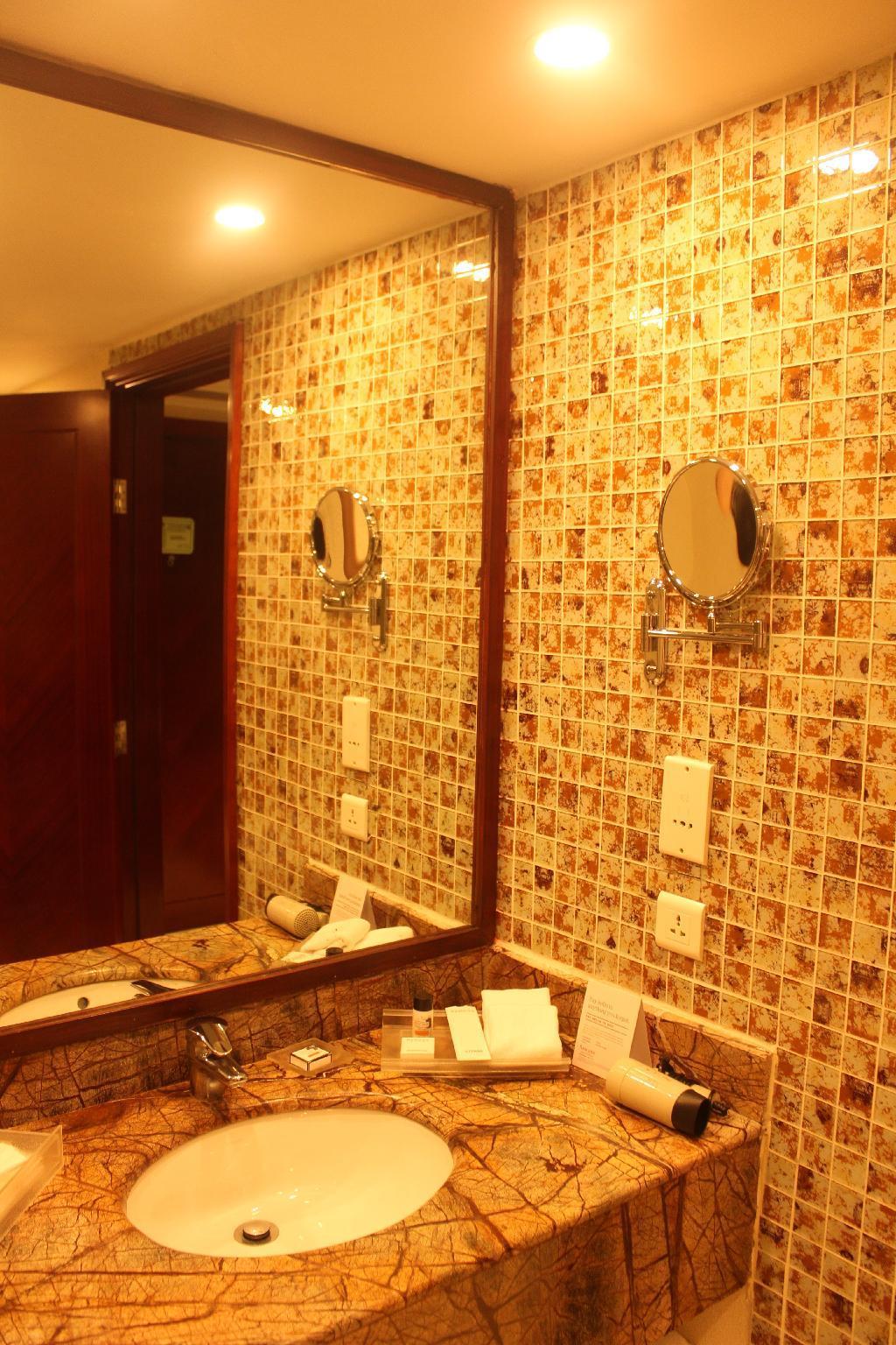 Hotel Ramada By Wyndham Jaipur Jaisinghpura Exterior foto